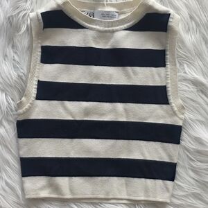 Zara Cropped Cream and Black Striped Sleeveless Knit Tank Size S